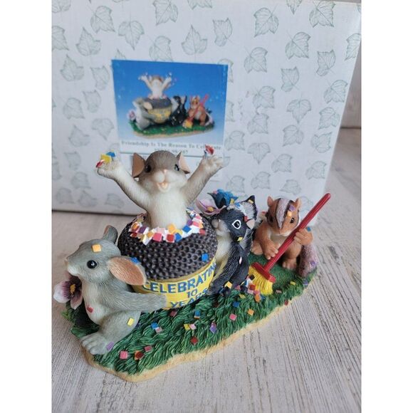 Fitz Floyd Charming Tails friendship is the reason to celebrate figure - Picture 2 of 12